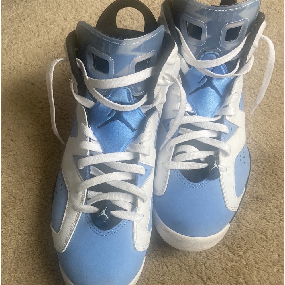 Jordan 6 UNC
